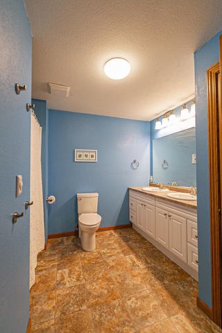 2190 HIDDEN CREEK ROAD, Neenah, WI 54956