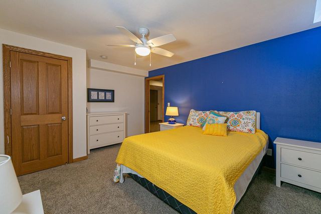 2190 HIDDEN CREEK ROAD, Neenah, WI 54956