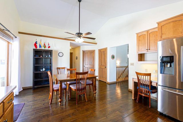 2190 HIDDEN CREEK ROAD, Neenah, WI 54956