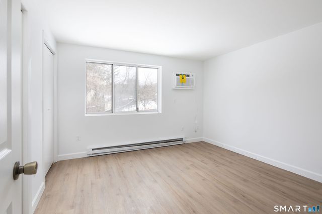 72 North Elm Street APT 2A, North Canaan, CT 06018