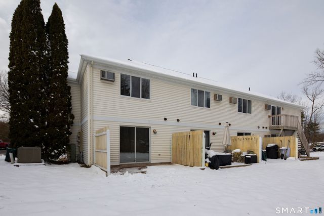 72 North Elm Street APT 2A, North Canaan, CT 06018