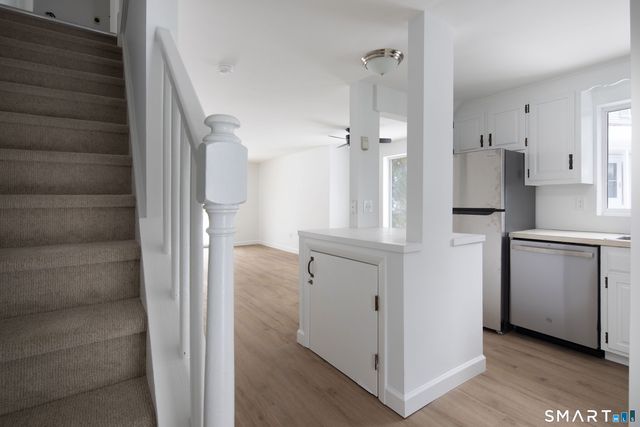 72 North Elm Street APT 2A, North Canaan, CT 06018