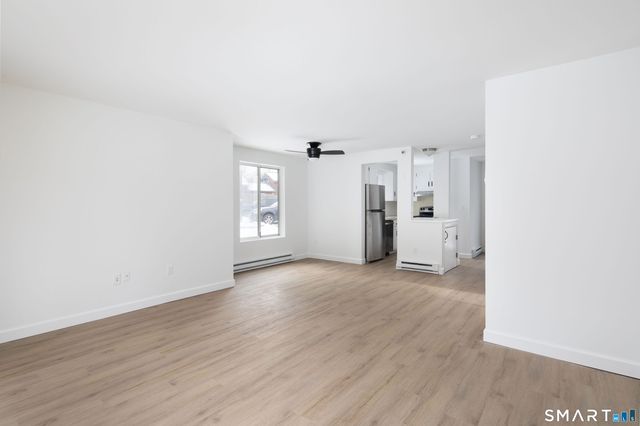 72 North Elm Street APT 2A, North Canaan, CT 06018