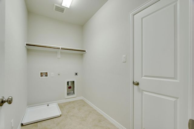 17713 Coralberry Drive, Dallas, TX 75252