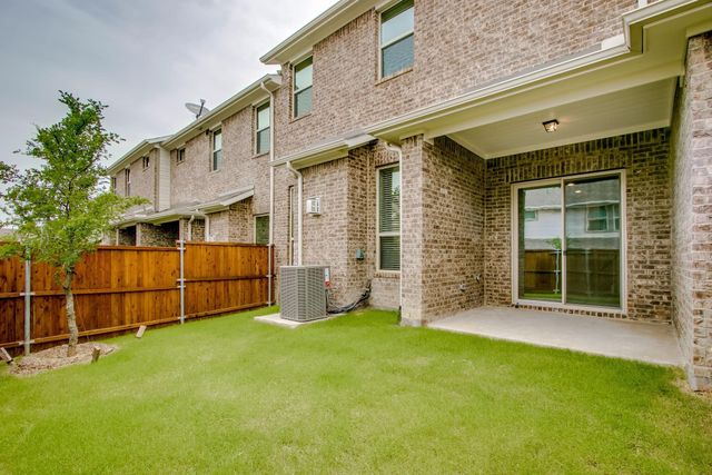 17713 Coralberry Drive, Dallas, TX 75252