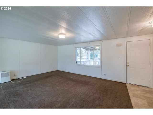 42069 CUT OFF Dr, Lebanon, OR 97355