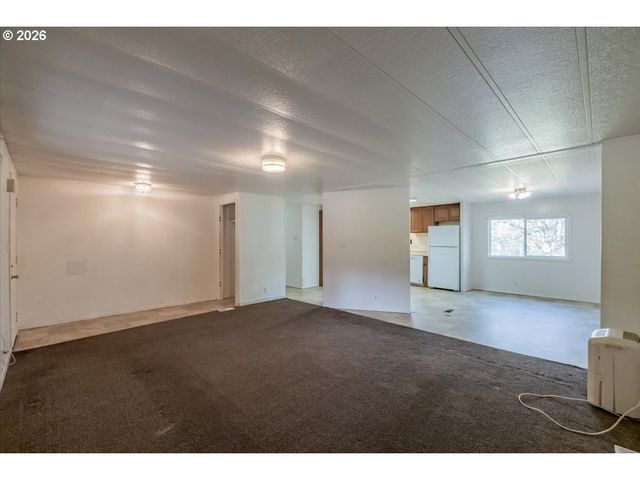 42069 CUT OFF Dr, Lebanon, OR 97355