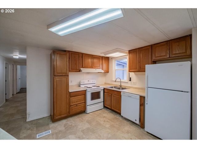 42069 CUT OFF Dr, Lebanon, OR 97355