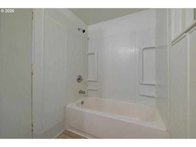 42069 CUT OFF Dr, Lebanon, OR 97355