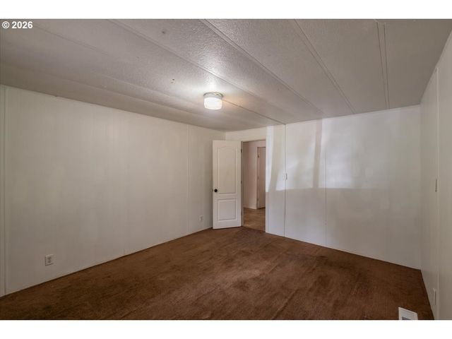 42069 CUT OFF Dr, Lebanon, OR 97355