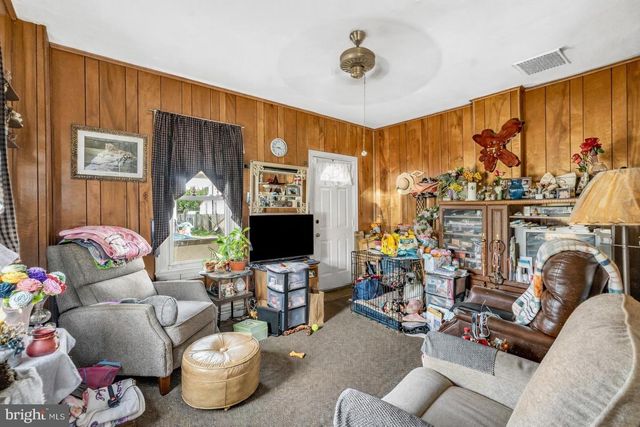 100 PENN ST, Penns Grove, NJ 08069