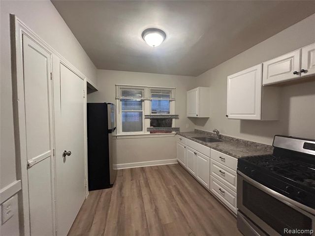 4401 Buckingham Avenue, Detroit, MI 48224