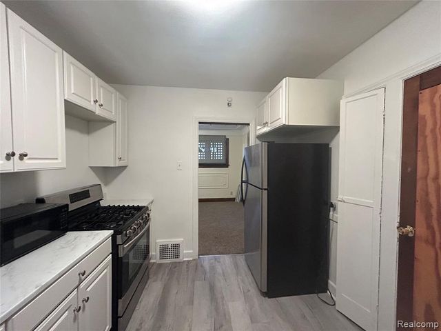 4401 Buckingham Avenue, Detroit, MI 48224