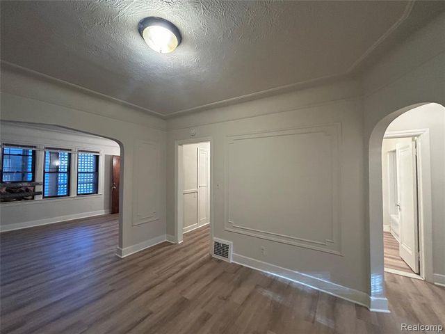 4401 Buckingham Avenue, Detroit, MI 48224