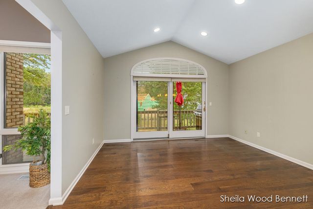 7023 Camelback Drive, Rockford, MI 49341