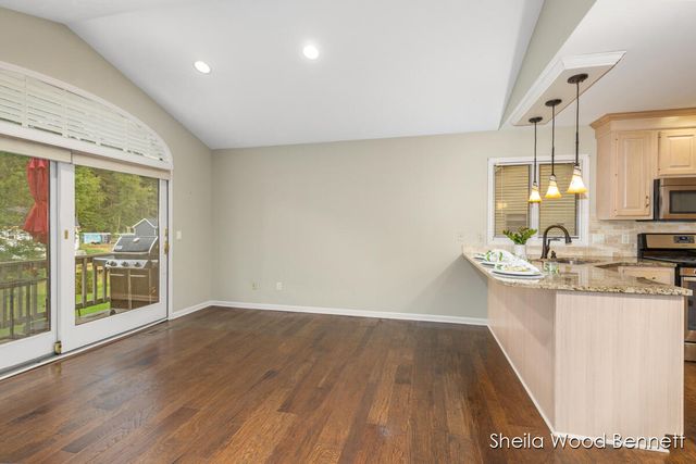 7023 Camelback Drive, Rockford, MI 49341