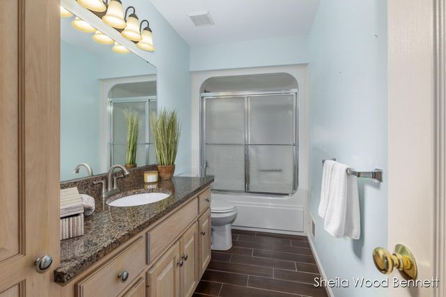 7023 Camelback Drive, Rockford, MI 49341
