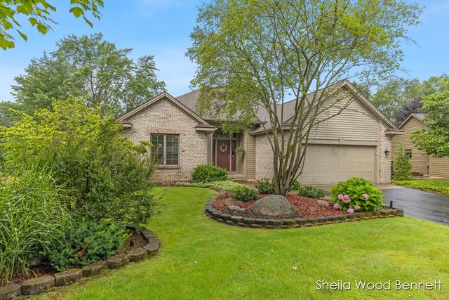 7023 Camelback Drive, Rockford, MI 49341