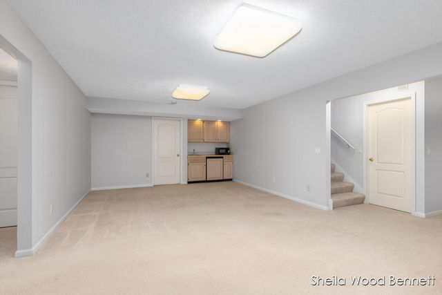 7023 Camelback Drive, Rockford, MI 49341