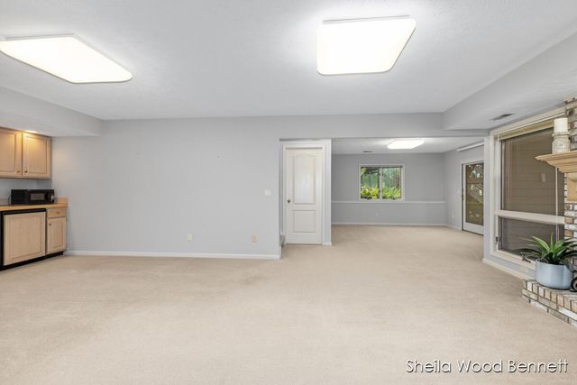 7023 Camelback Drive, Rockford, MI 49341