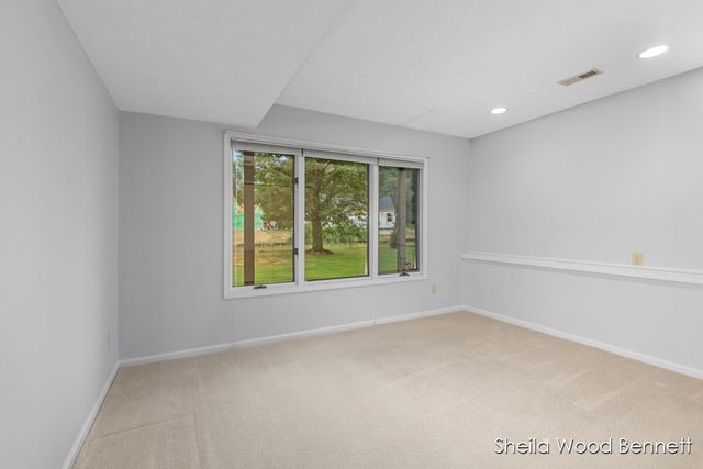 7023 Camelback Drive, Rockford, MI 49341