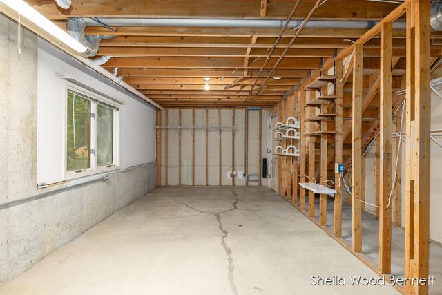 7023 Camelback Drive, Rockford, MI 49341