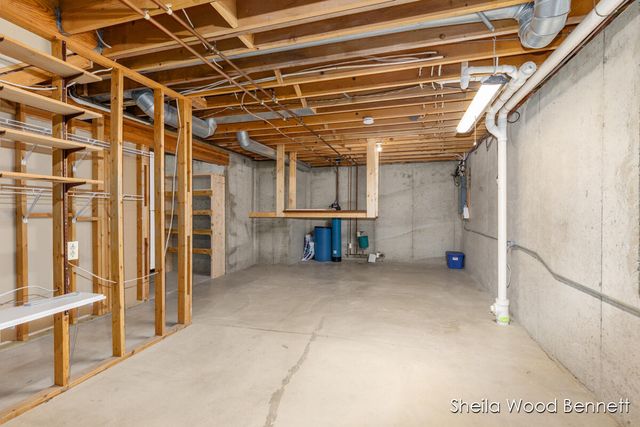 7023 Camelback Drive, Rockford, MI 49341