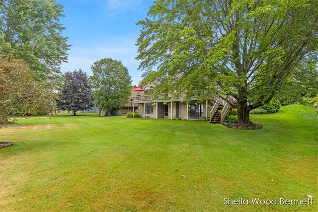 7023 Camelback Drive, Rockford, MI 49341