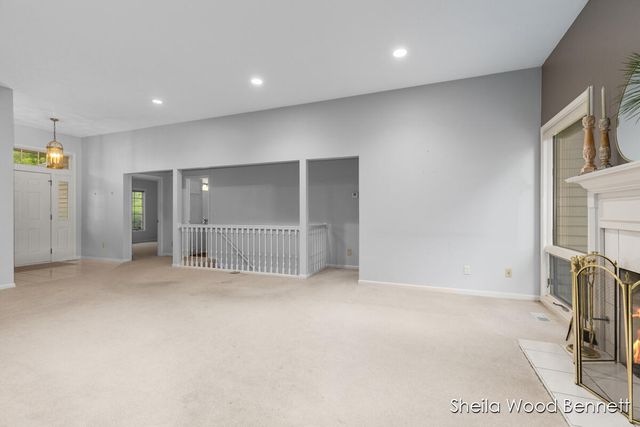 7023 Camelback Drive, Rockford, MI 49341