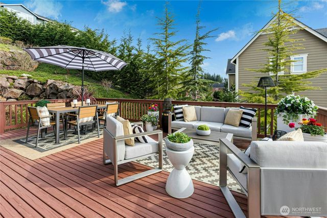 7098 170Th Avenue SE, Bellevue, WA 98006