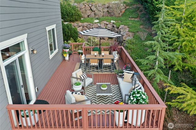 7098 170Th Avenue SE, Bellevue, WA 98006