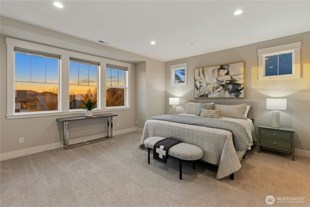 7098 170Th Avenue SE, Bellevue, WA 98006