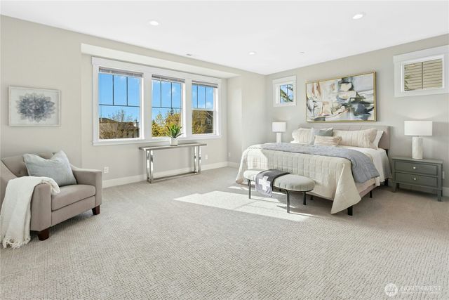 7098 170Th Avenue SE, Bellevue, WA 98006