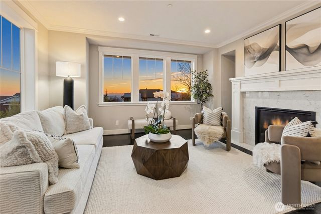 7098 170Th Avenue SE, Bellevue, WA 98006