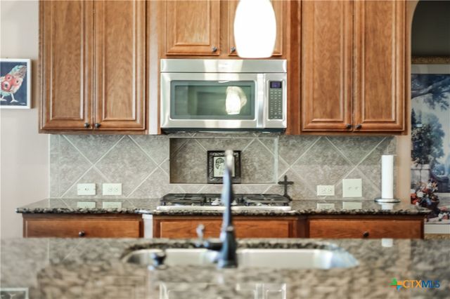 7741 W Fm 243, Bertram, TX 78605