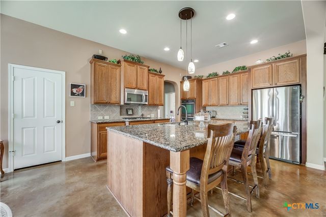 7741 W Fm 243, Bertram, TX 78605