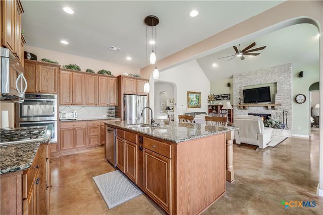 7741 W Fm 243, Bertram, TX 78605