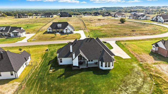 459 Red Bird Drive, Springtown, TX 76082
