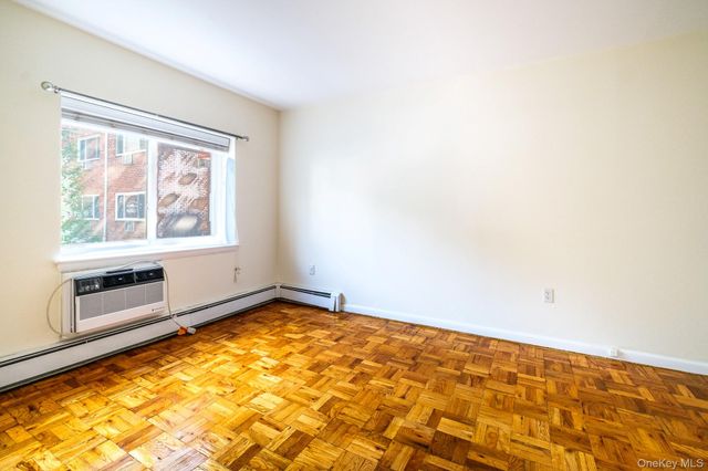 838 Pelhamdale Avenue 1I, New Rochelle, NY 10801
