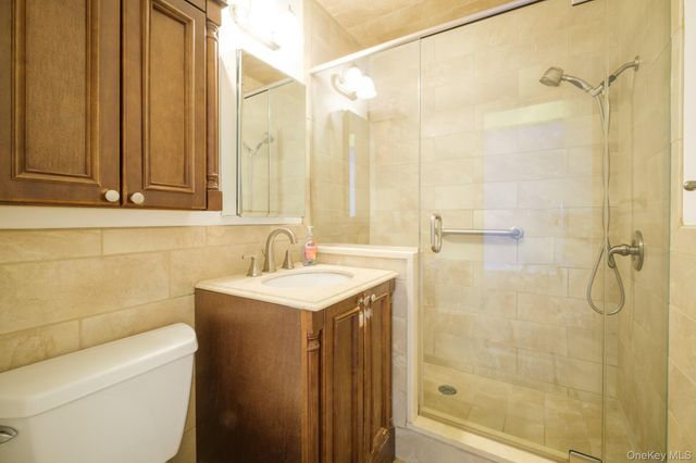 838 Pelhamdale Avenue 1I, New Rochelle, NY 10801