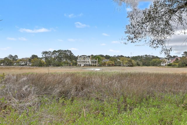 1465 Battery Brown Court, Charleston, SC 29412