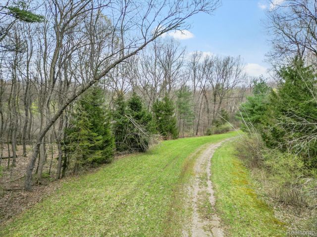 2.05 Acres VL - KNIGHTS BRIDGE Road, Addison Township, MI 48367