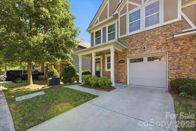 5618 Stonewells Drive, Charlotte, NC 28278