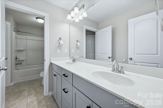 5618 Stonewells Drive, Charlotte, NC 28278