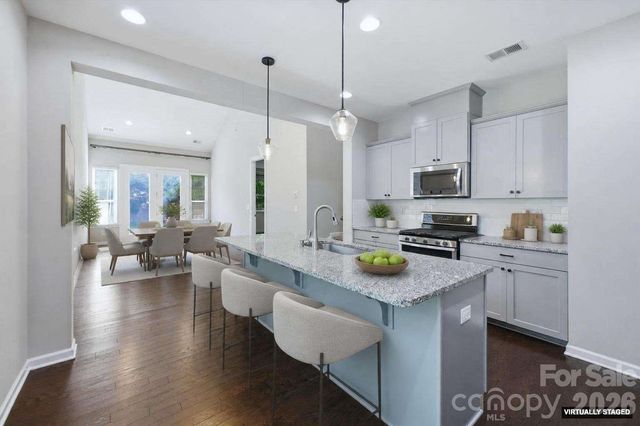 5618 Stonewells Drive, Charlotte, NC 28278