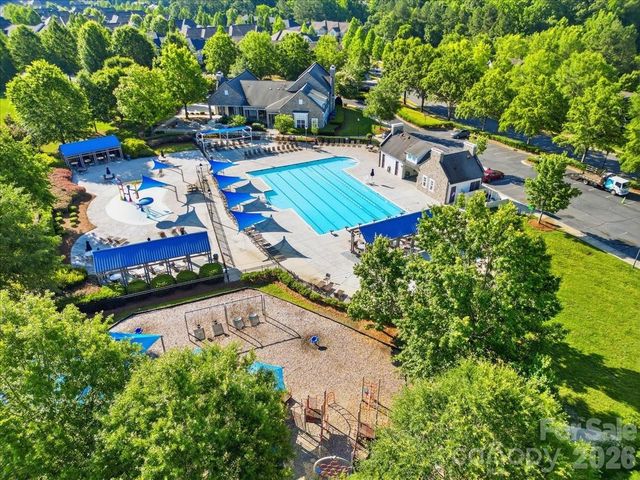 5618 Stonewells Drive, Charlotte, NC 28278