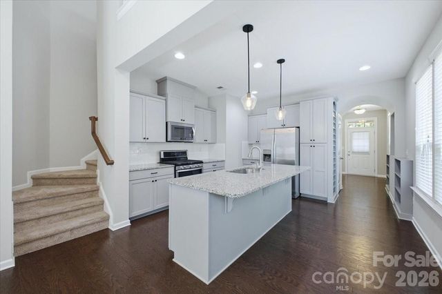 5618 Stonewells Drive, Charlotte, NC 28278