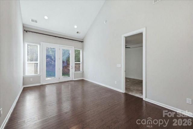 5618 Stonewells Drive, Charlotte, NC 28278