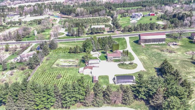 1569 County Highway A, West Bend, WI 53090