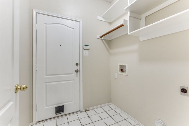 5673 Rockport Lane, Haltom City, TX 76137